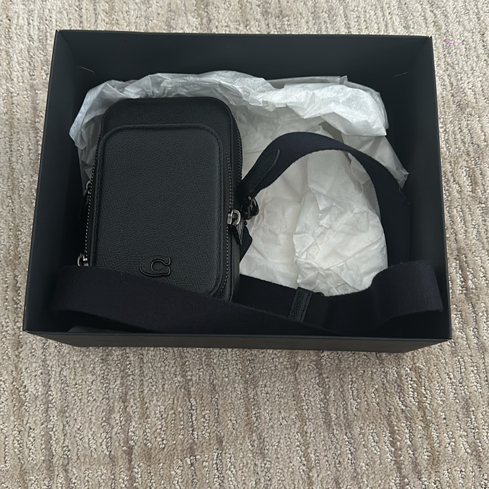 Coach Black Crossbody Bag (Unisex)